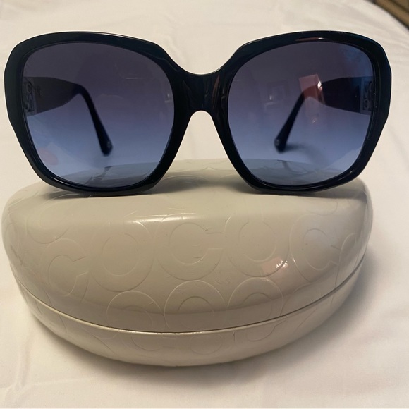 NWOT Coach sunglasses and case - Picture 1 of 5
